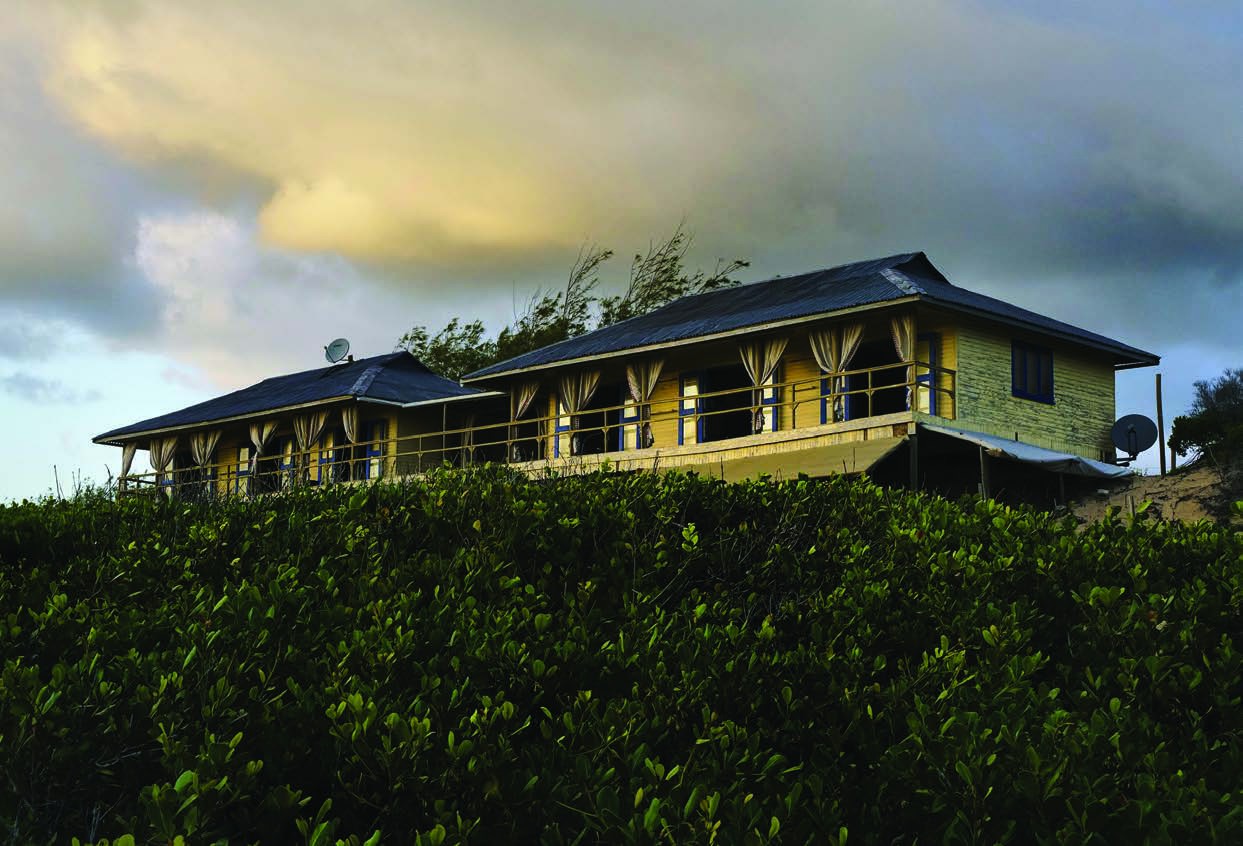 The lodge above the beach at Pomene